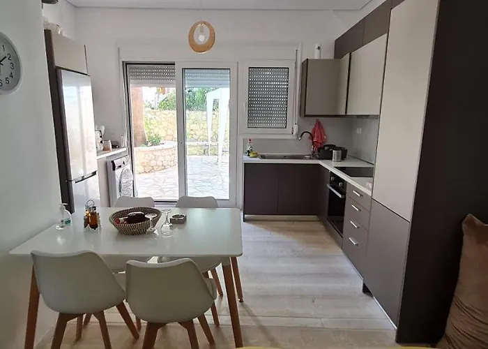 Gerys House * Nikiana